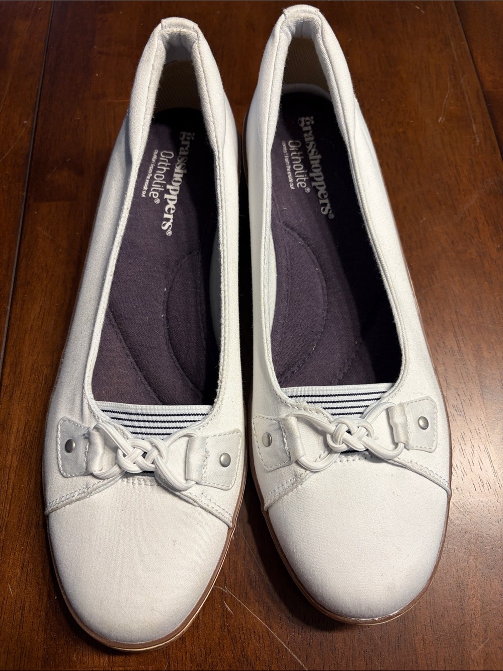 Grasshoppers White Knot-Accent Slip-On Flats